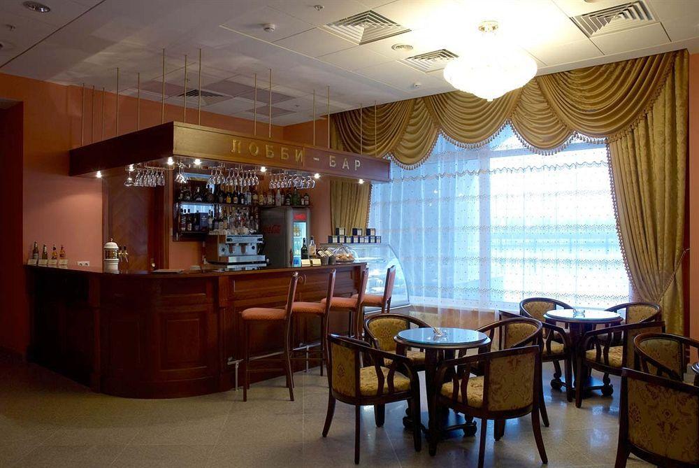 Volzhskaya Riviera Hotel Uglich Esterno foto
